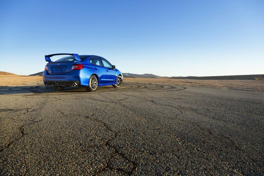  Subaru WRX STI 2014 года  (фото 35 из 93)